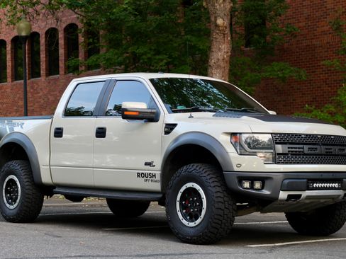 Used 2014 Ford F150 Raptor w/ Equipment Group 801A Luxury AWD/4WD image 9