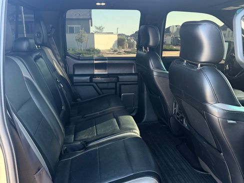 Used 2017 Ford F150 Raptor w/ Equipment Group 802A Luxury image 9