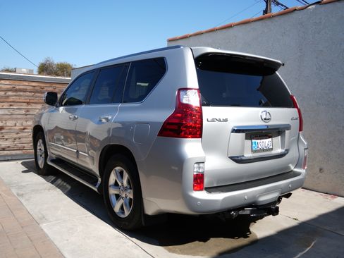 Used 2010 Lexus GX 460 Premium AWD/4WD image 2