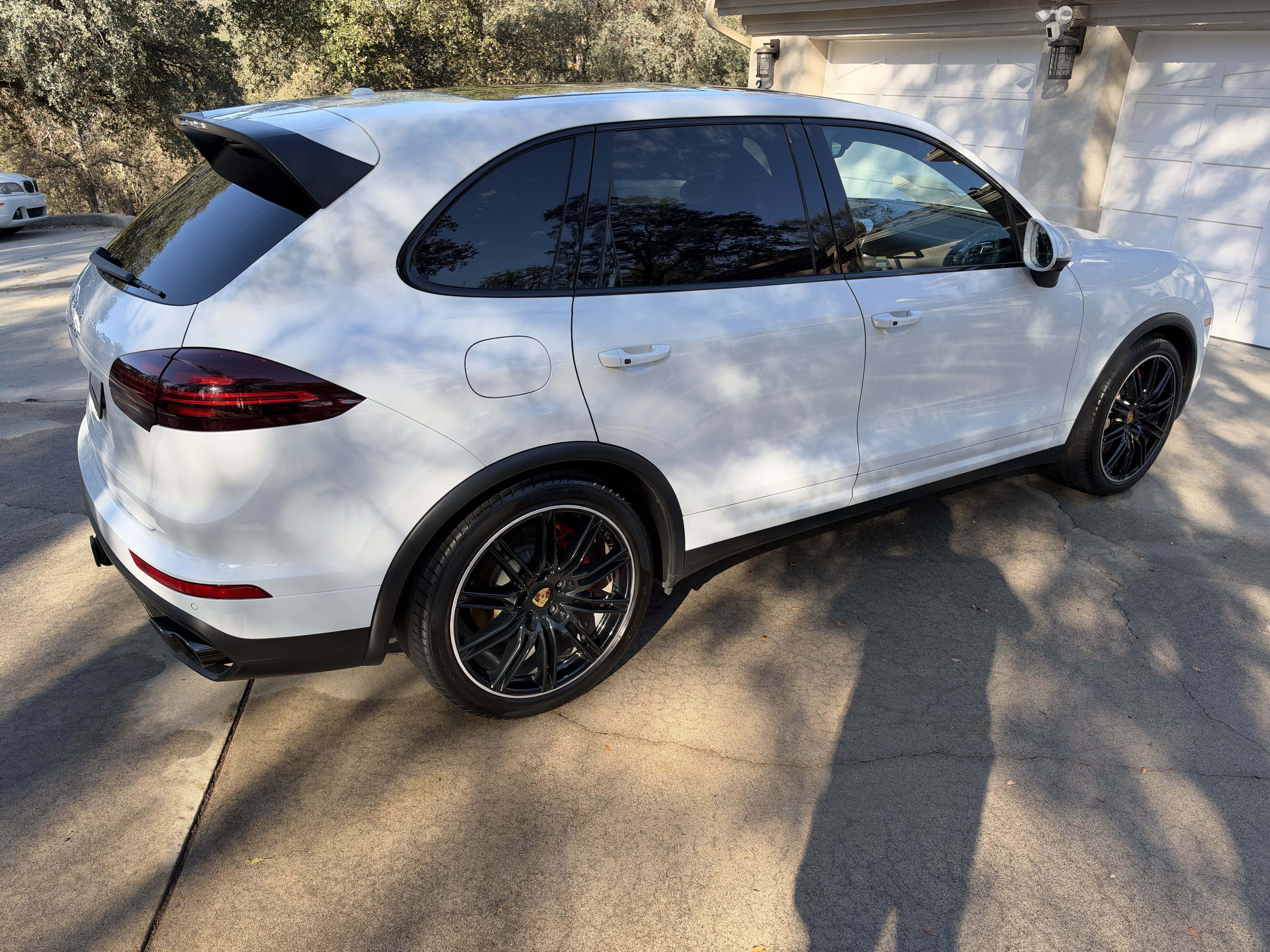 Used 2018 Porsche Cayenne AWD/4WD image 10