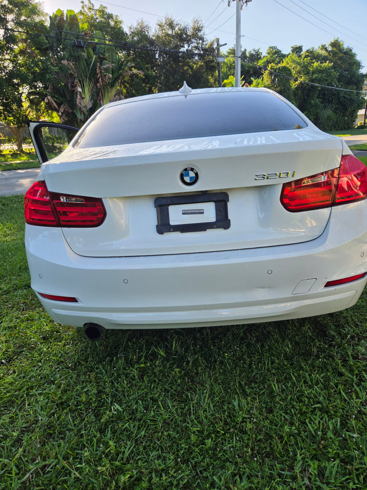 Used 2014 BMW 320i Sedan RWD image 10