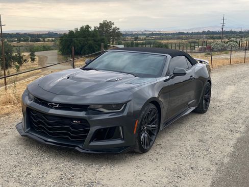 Used 2017 Chevrolet Camaro ZL1 image 15