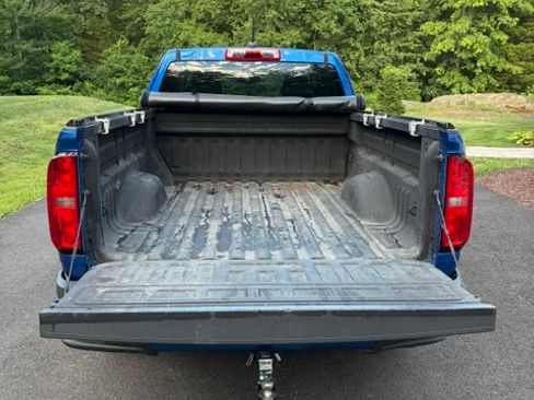 Used 2020 Chevrolet Colorado LT AWD/4WD image 16