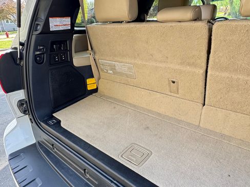 Used 2016 Toyota Sequoia Platinum image 15