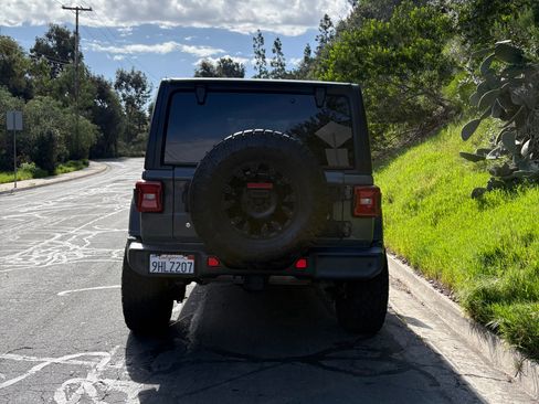 Used 2020 Jeep Wrangler Unlimited Sport image 6