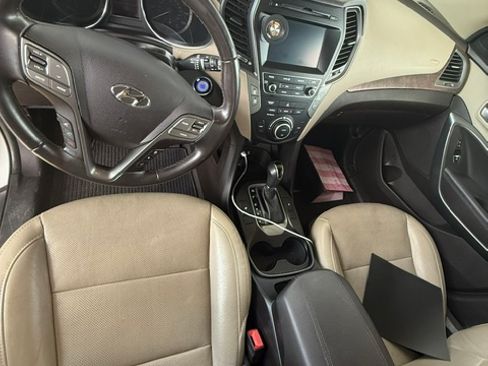 Used 2018 Hyundai Santa Fe Sport FWD image 14
