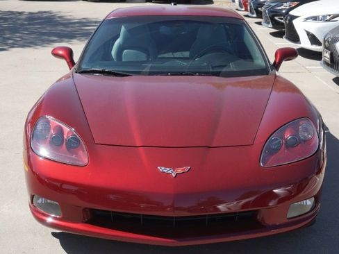Used 2005 Chevrolet Corvette Coupe w/ Preferred Equipment Group image 5