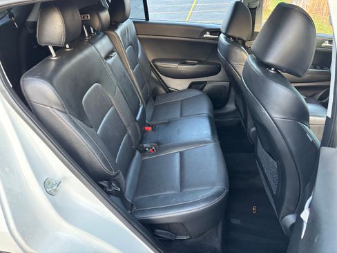 Used 2017 Kia Sportage EX w/ EX Technology Package image 28