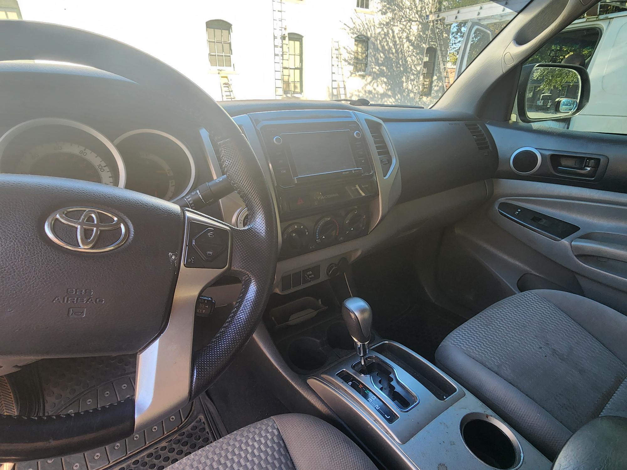 Used 2015 Toyota Tacoma 4x4 Access Cab w/ SR5 Package image 10