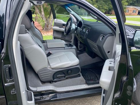 Used 2004 Ford F150 XLT image 17