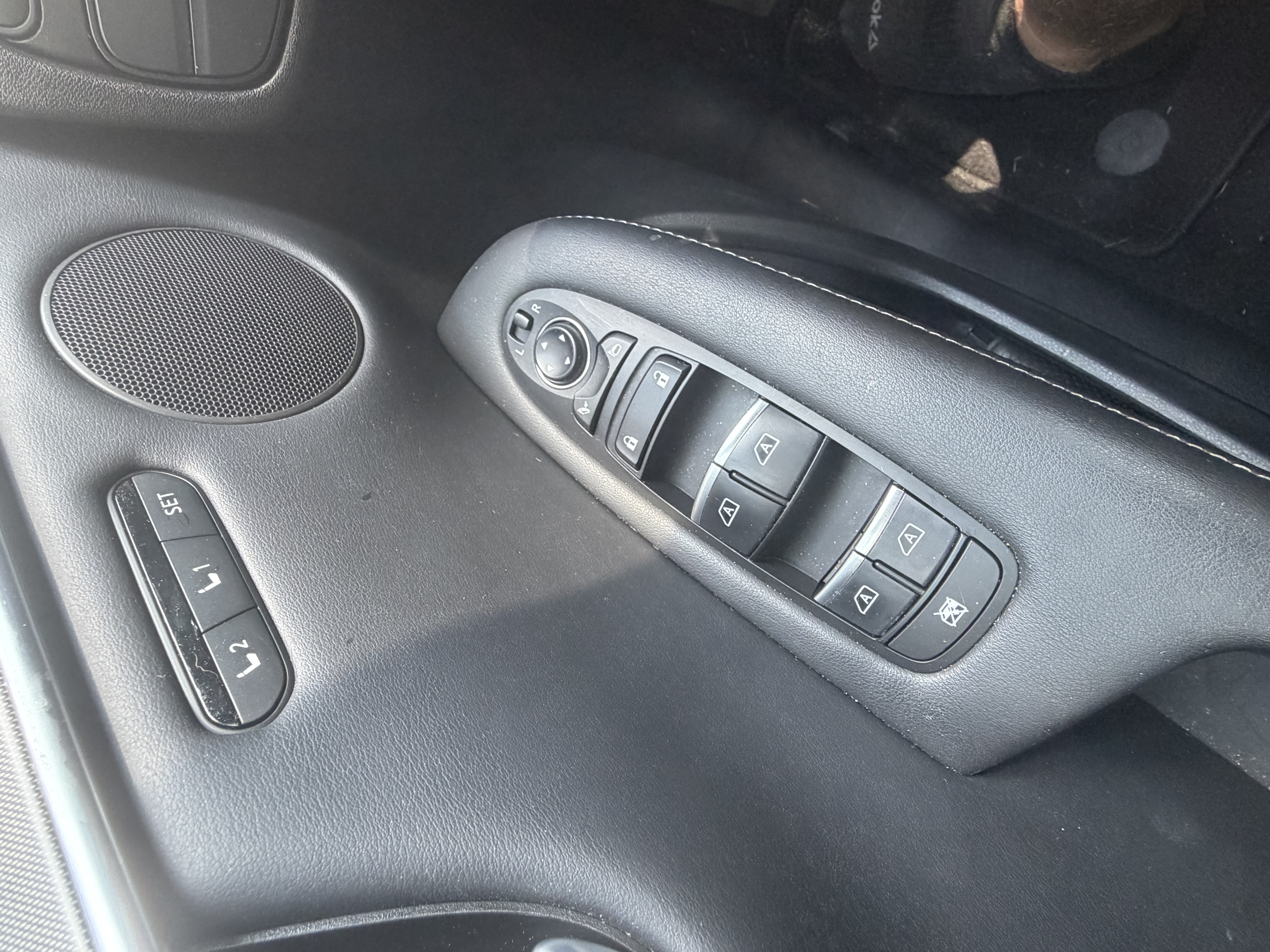 Used 2023 INFINITI QX50 Luxe FWD image 14