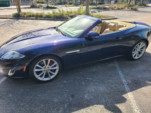 Used 2015 Jaguar XK Convertible image 1