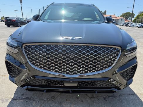 Used 2023 Genesis GV70 2.5T w/ Sport Prestige Package image 16