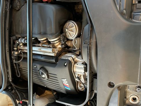 Used 2006 BMW M3 Convertible image 12