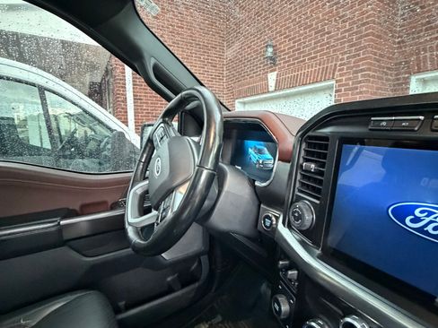 Used 2021 Ford F150 Lariat w/ Equipment Group 502A High image 10