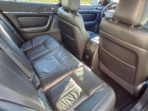Used 2016 Lincoln MKS AWD image 10