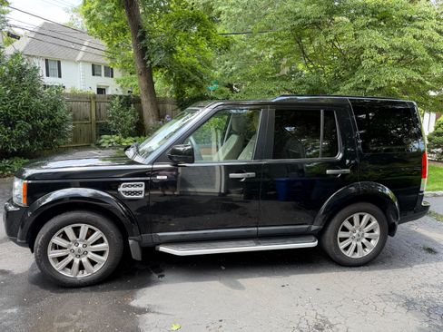 Used 2013 Land Rover LR4 HSE AWD/4WD image 4