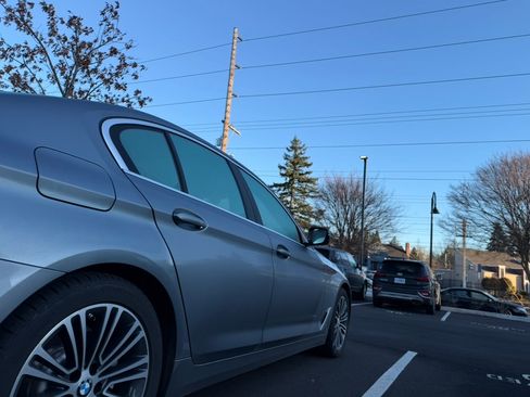 Used 2019 BMW 530i w/ Convenience Package image 15