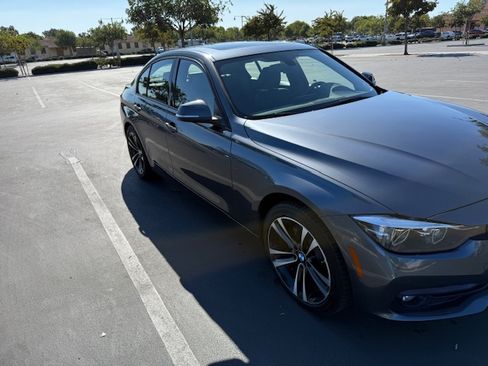 Used 2018 BMW 330i Sedan image 2