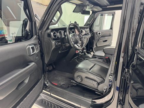 Used 2021 Jeep Wrangler Unlimited Rubicon w/ Trailer Tow Package image 10