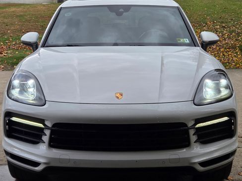 Used 2019 Porsche Cayenne image 1