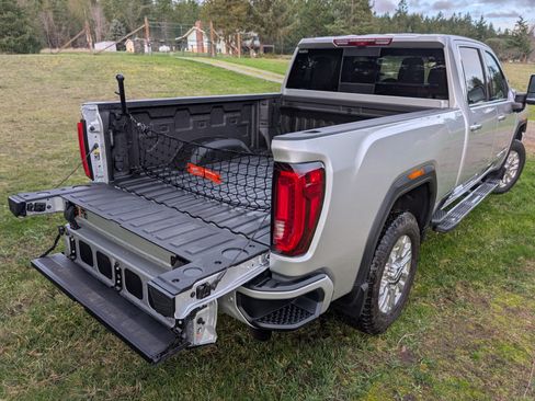 Used 2020 GMC Sierra 3500 Denali w/ Denali Ultimate Package image 9