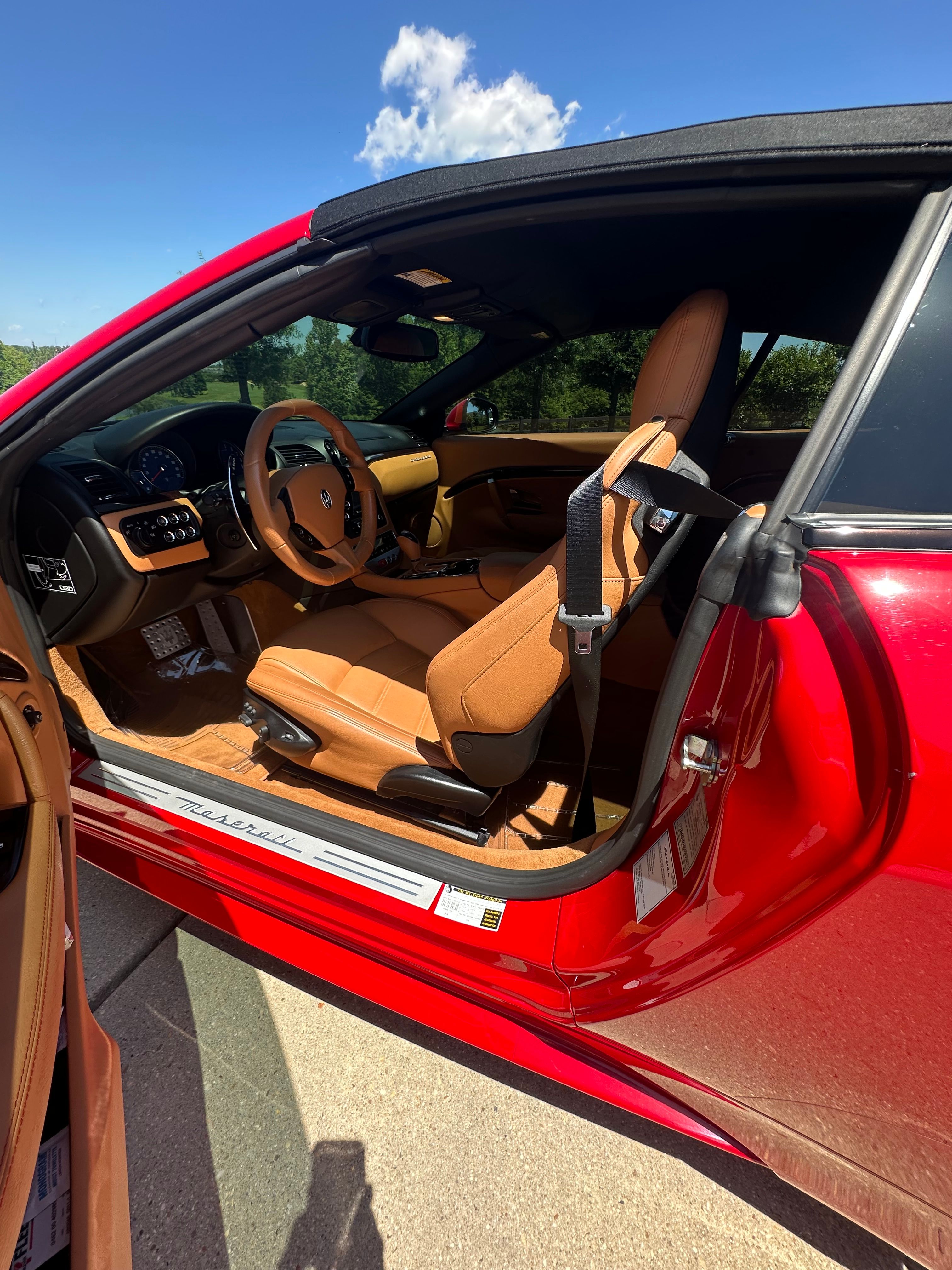 Used 2016 Maserati GranTurismo Sport RWD image 11