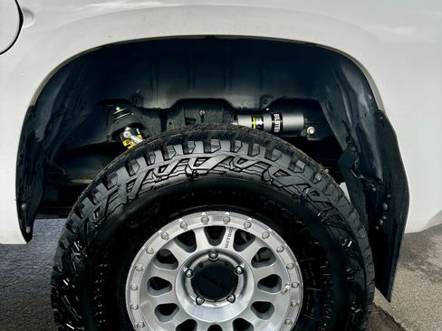 Used 2020 Toyota Tundra Limited image 9