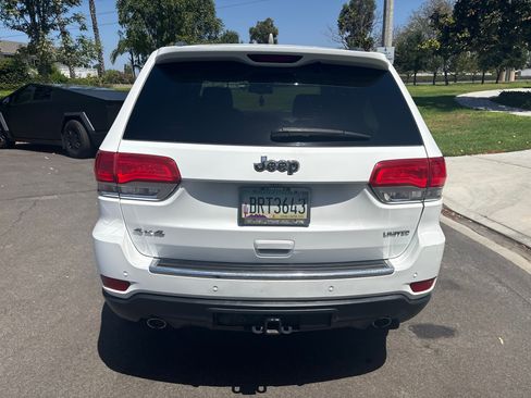 Used 2014 Jeep Grand Cherokee Limited w/ Luxury Group II AWD/4WD image 5