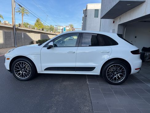Used 2017 Porsche Macan S image 6
