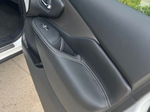 Used 2023 Nissan Murano SV w/ SV Midnight Edition Package image 8