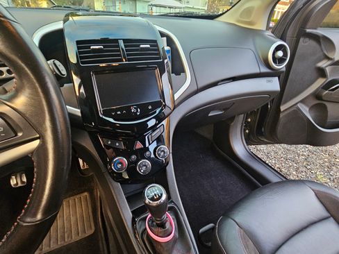 Used 2014 Chevrolet Sonic RS image 5