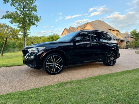 Used 2021 BMW X5 xDrive40i w/ M Sport Package image 4