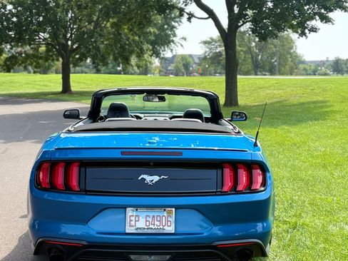 Used 2020 Ford Mustang Premium RWD image 4