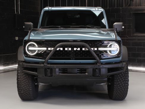 Used 2023 Ford Bronco Badlands image 6