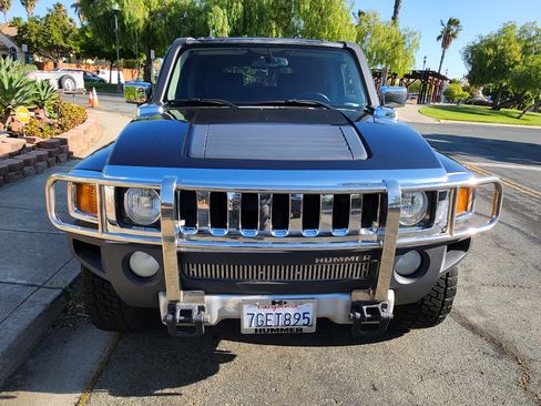 Used 2009 HUMMER H3 Luxury image 1