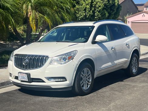 Used 2015 Buick Enclave Convenience FWD image 1