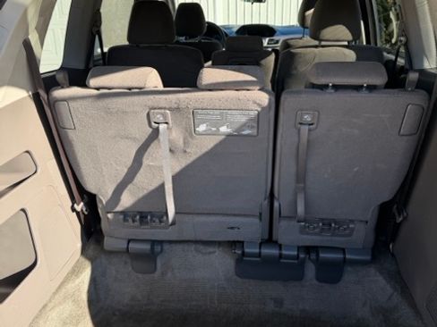 Used 2015 Honda Odyssey EX image 10