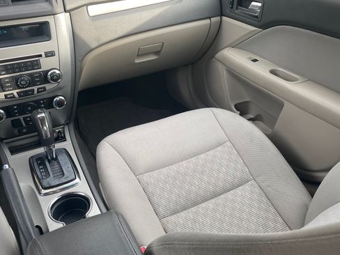 Used 2011 Ford Fusion SE image 10