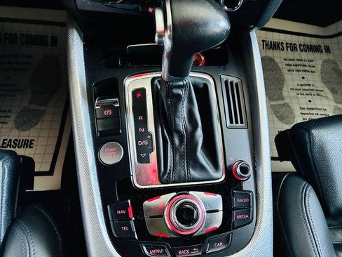 Used 2017 Audi Q5 2.0T Premium Plus w/ Technology Package image 4