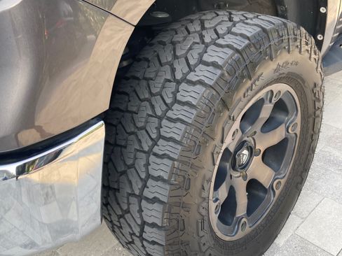 Used 2019 Toyota Tundra SR5 image 19