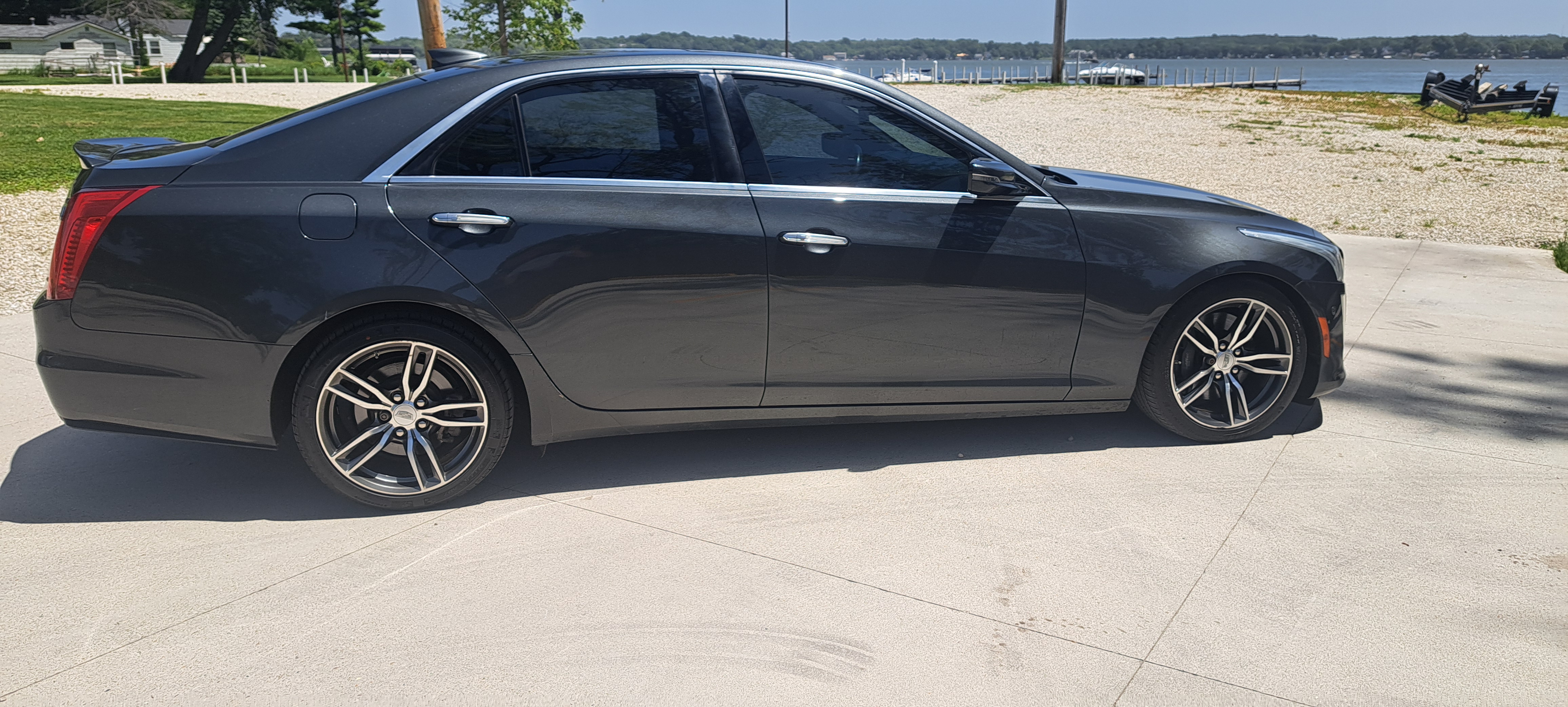 Used 2018 Cadillac CTS Vsport Premium Luxury RWD image 1