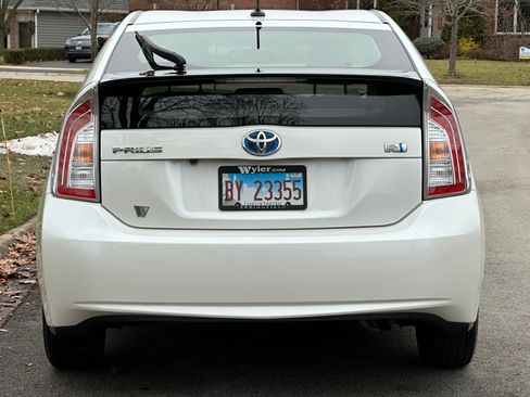 Used 2015 Toyota Prius Four FWD image 12