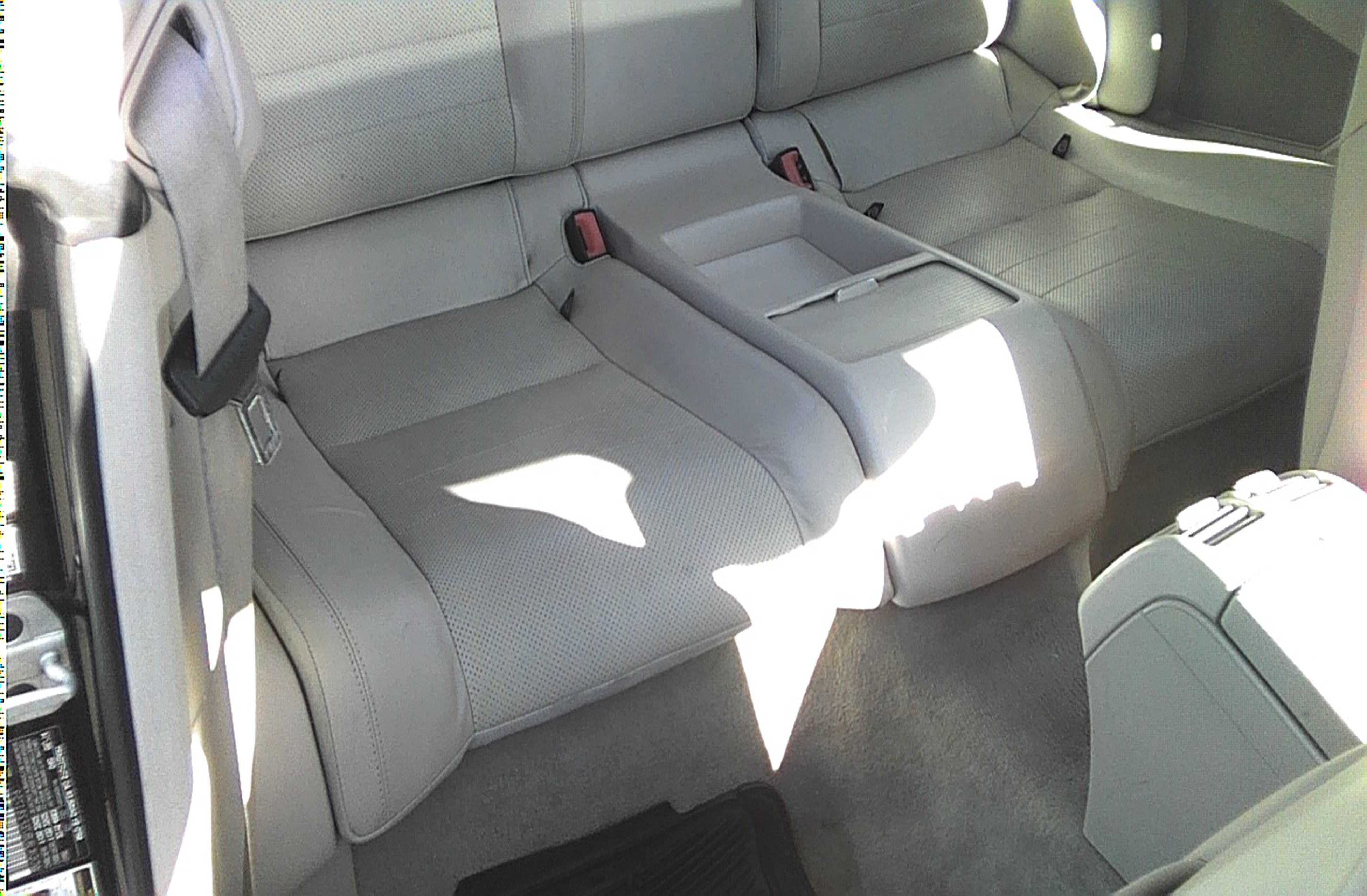 Used 2014 Mercedes-Benz E 350 4MATIC Coupe image 5