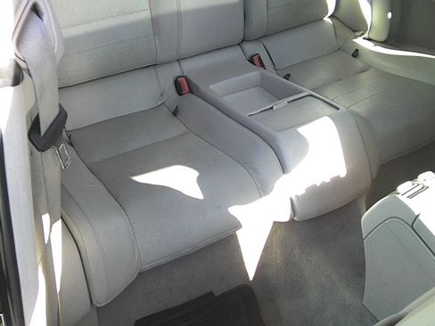 Used 2014 Mercedes-Benz E 350 4MATIC Coupe image 5
