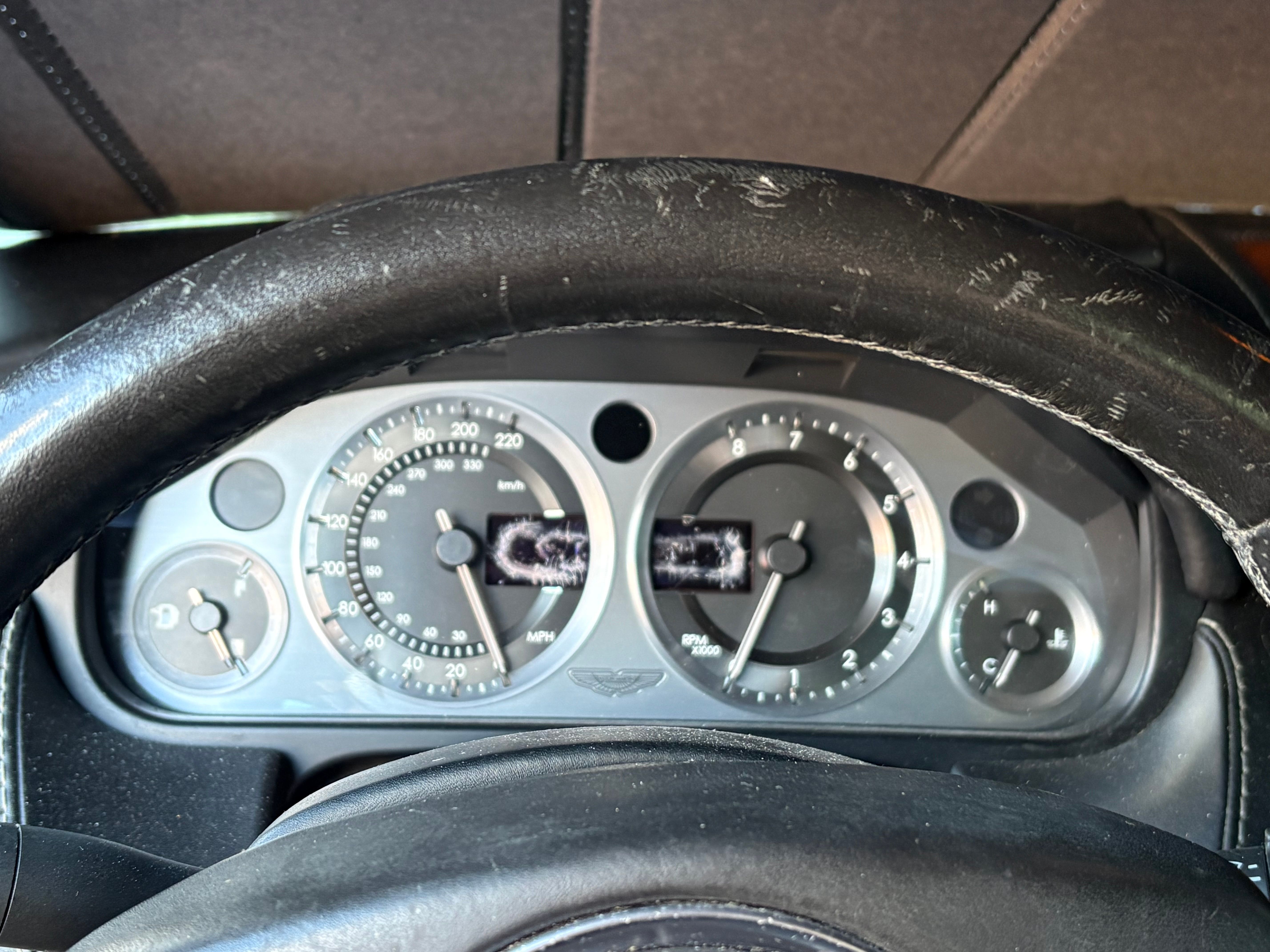 Used 2007 Aston Martin V8 Vantage Coupe RWD image 17