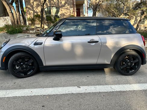 Used 2024 MINI Cooper S w/ Signature Upholstery Package image 4