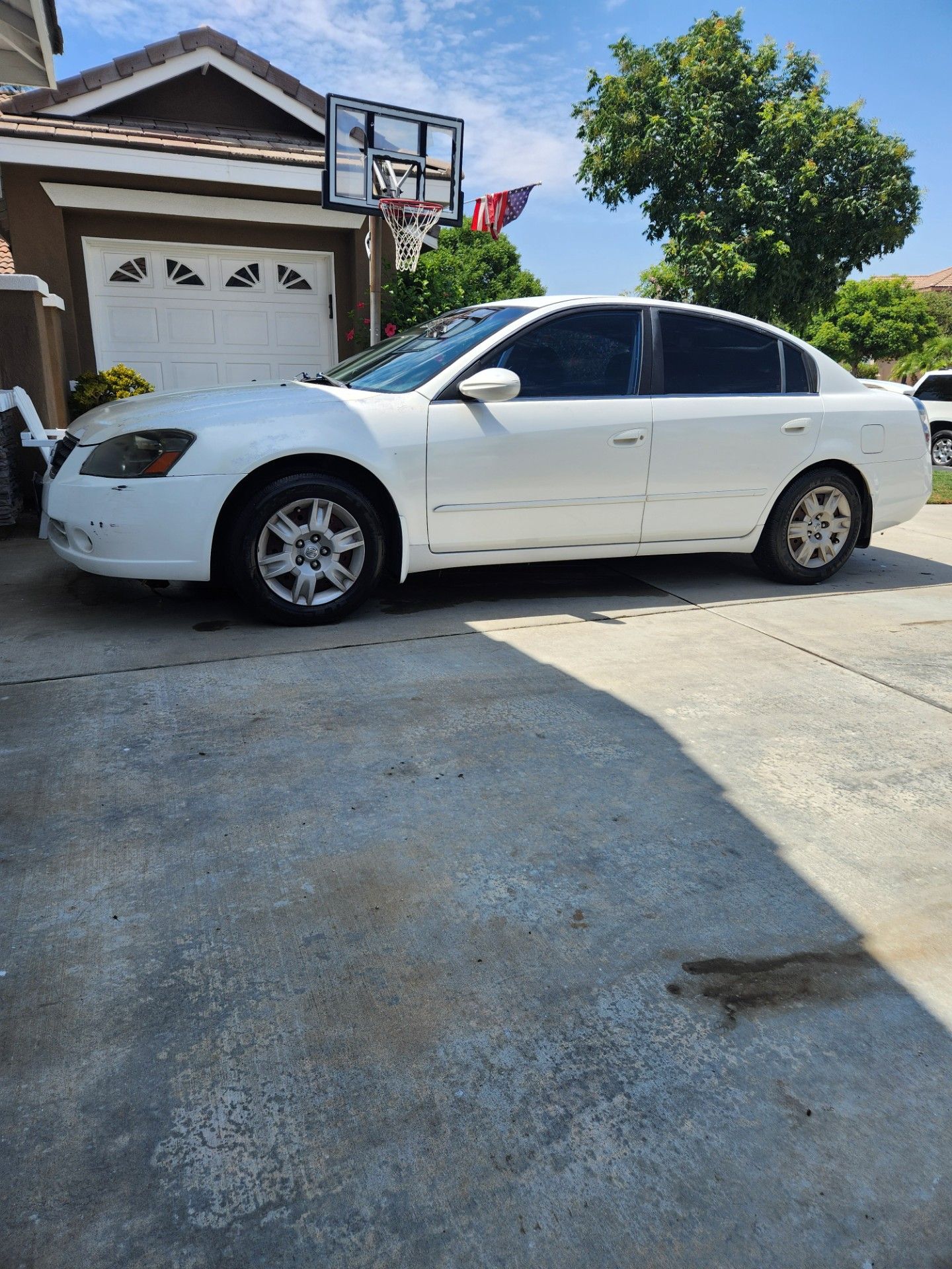 Used 2005 Nissan Altima 2.5 S w/ (S02) Side Airbags Pkg FWD image 2