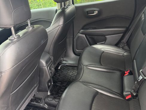 Used 2021 Jeep Compass Latitude FWD image 13