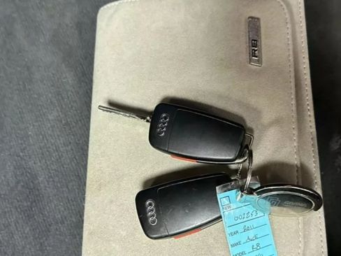 Used 2011 Audi R8 V10 image 27